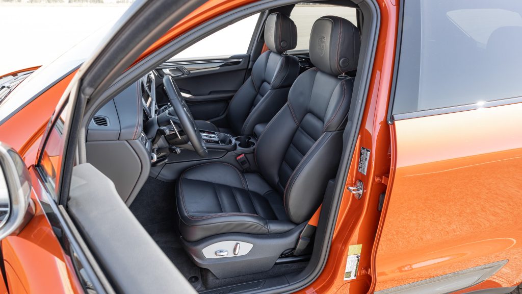 031-2024-Porsche-Macan-T